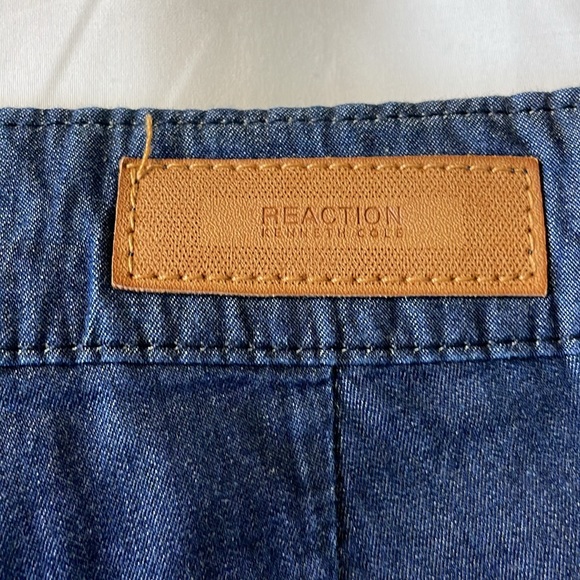 Women’s size 6 Kenneth Cole reaction blue shorts - Picture 9 of 9